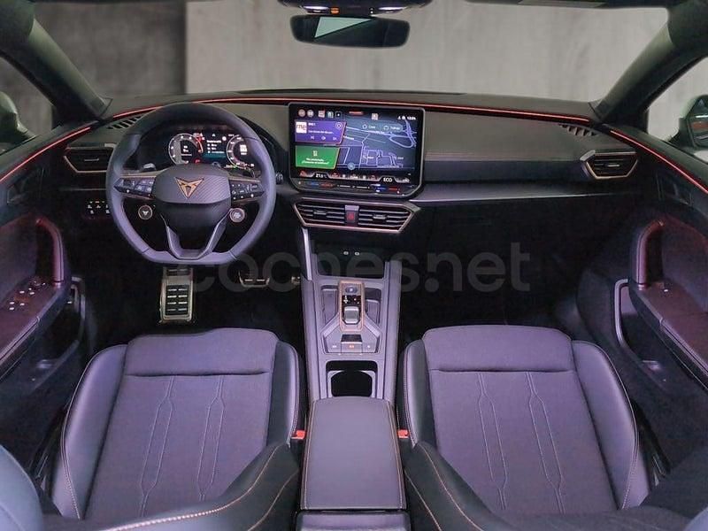 Usado Cupra Leon 204 CV (150 kW) 2025 Gris / plata Berlina