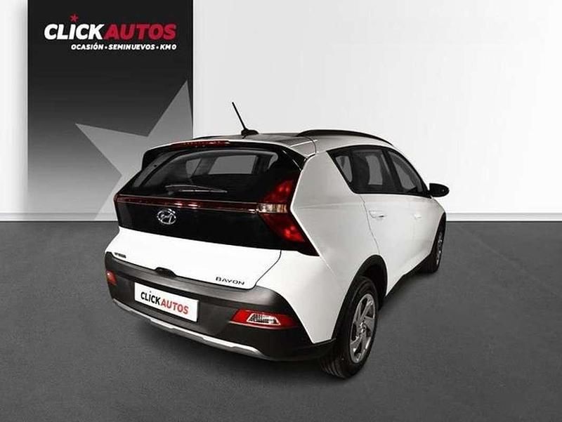 Usado Hyundai Bayon 84 CV (61 kW) 2024 Blanco SUV