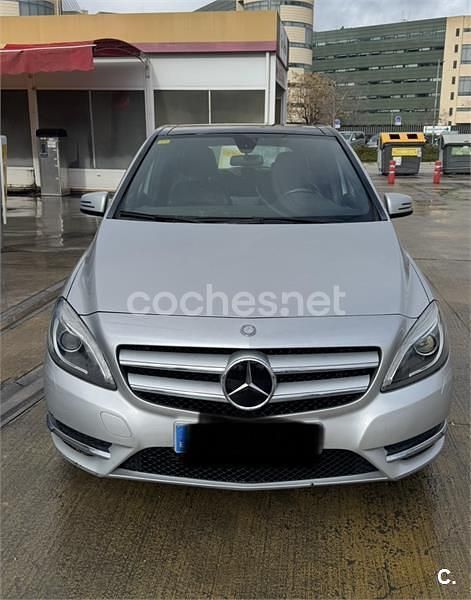 Gris / plata Usado 2013 Mercedes B180 Monovolumen | 12.000 € (Buen precio) - Imagen 1/4