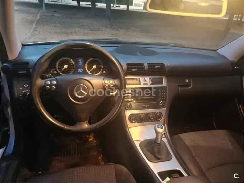 Usado Mercedes C220 Sport Edition 150 CV (110 kW) 2006 Gris / plata Berlina