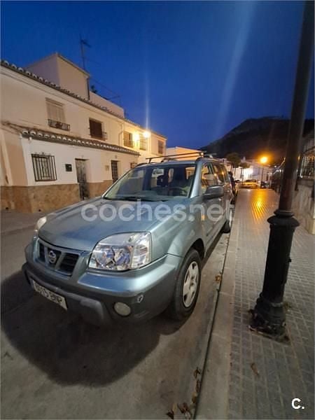 Verde Usado 2001 Nissan X-Trail SUV | 4500 € (Precio justo) - Imagen 1/4