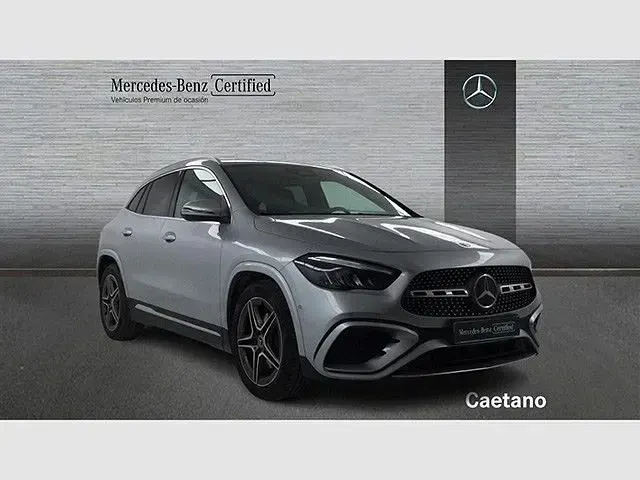 Usado Mercedes GLA200 163 CV (119 kW) 2026 Plata hightech SUV