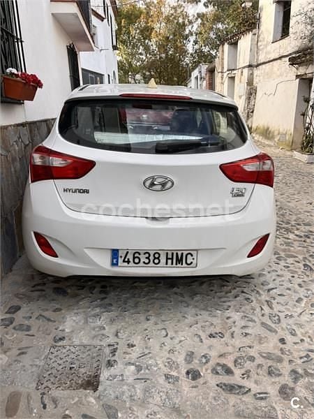 Usado Hyundai i30 Base 90 CV (66 kW) 2012 Blanco Berlina