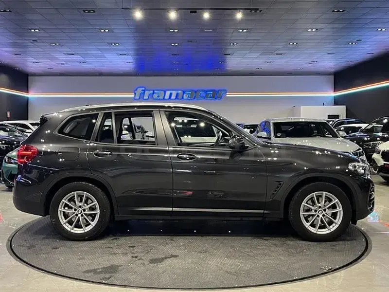 Usado BMW X3 Advantage 150 CV (110 kW) 2021 Gris / plata SUV