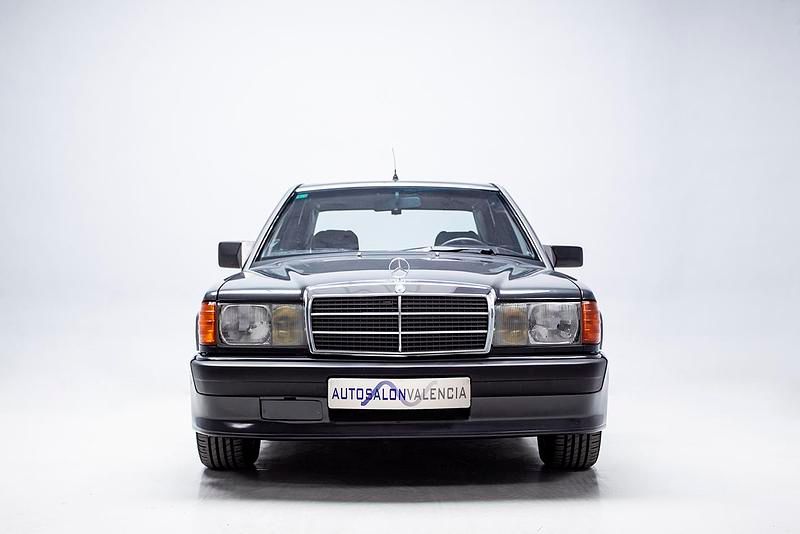 Usado Mercedes 190 185 CV (136 kW) 1987 Gris Berlina