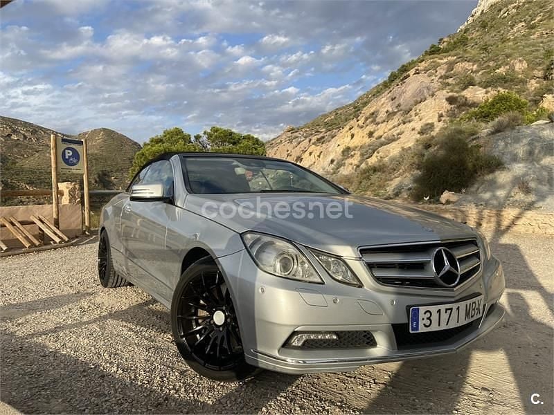 Usado Mercedes E250 Avantgarde 204 CV (150 kW) 2010 Gris / plata Descapotable