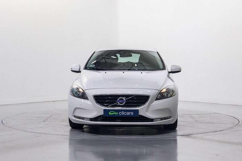 Usado Volvo V40 Kinetic 114 CV (83 kW) 2015 Blanco Utilitario