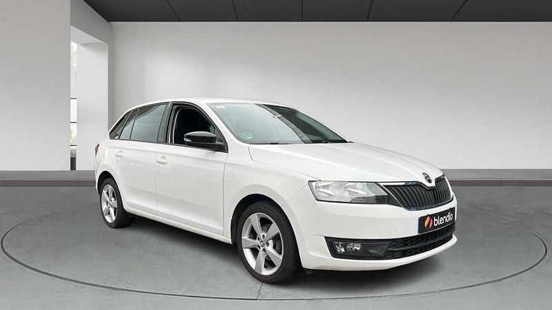 Usado Skoda Rapid Ambition 90 CV (66 kW) 2017 Blanco Utilitario