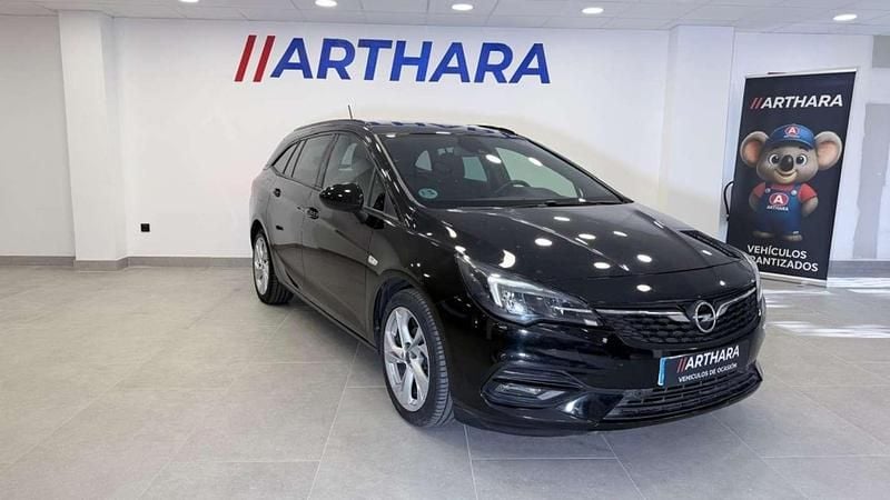 Negro Usado 2020 Opel Astra GS Line Familiar | 12.487 € (Precio justo) - Imagen 1/4