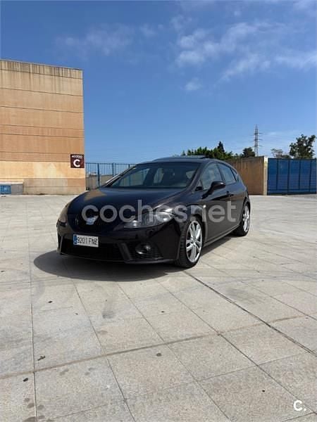 Usado Seat Leon CUPRA 240 CV (176 kW) 2007 Granate Utilitario