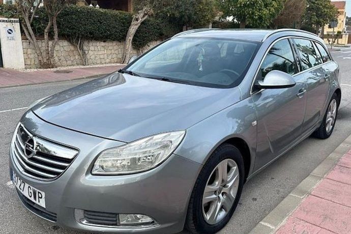 Usado 2010 Opel Insignia Cosmo Familiar | 4800 € (Buen precio) - Imagen 1/4