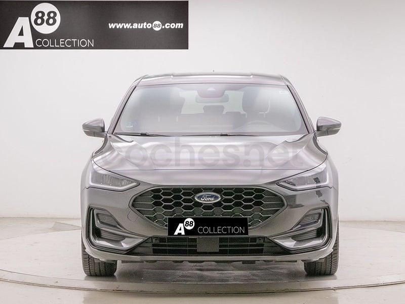 Usado Ford Focus ST-Line 155 CV (114 kW) 2023 Gris / plata Berlina