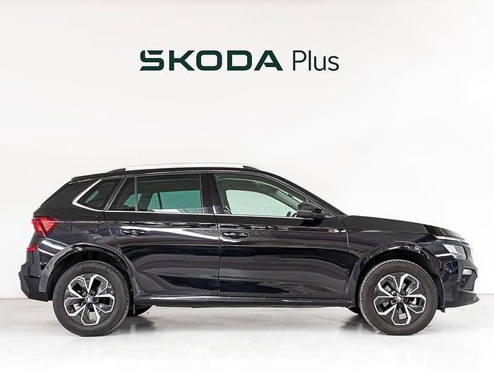 Usado Skoda Kamiq Selection 115 CV (84 kW) 2025 Negro SUV