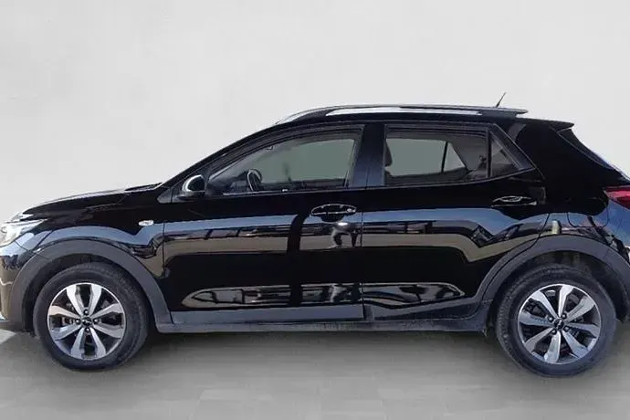 Usado Kia Stonic 84 CV (61 kW) 2023 SUV