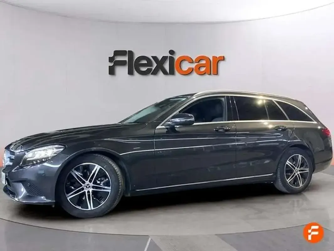 Usado Mercedes C200 160 CV (117 kW) 2021 Gris Familiar