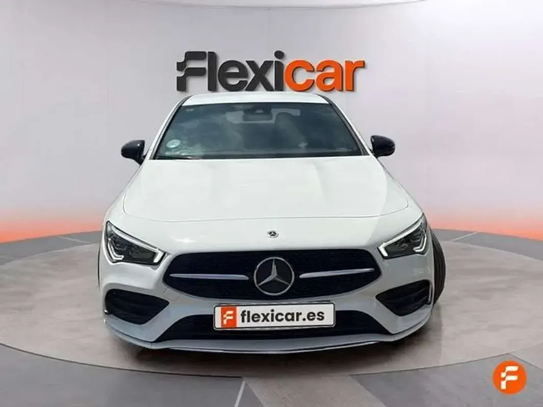 Usado Mercedes CLA200 150 CV (110 kW) 2021 Blanco Coupe