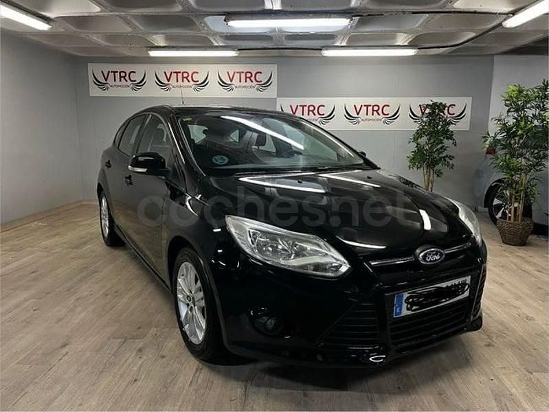 Usado Ford Focus ST-Line 125 CV (91 kW) 2012 Negro Familiar