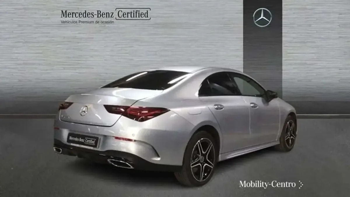 Usado Mercedes CLA250e 218 CV (160 kW) 2024 Plateado Coupe