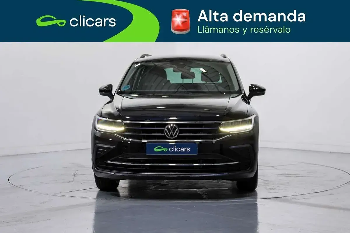 Usado VW Tiguan Life 150 CV (110 kW) 2021 Negro SUV