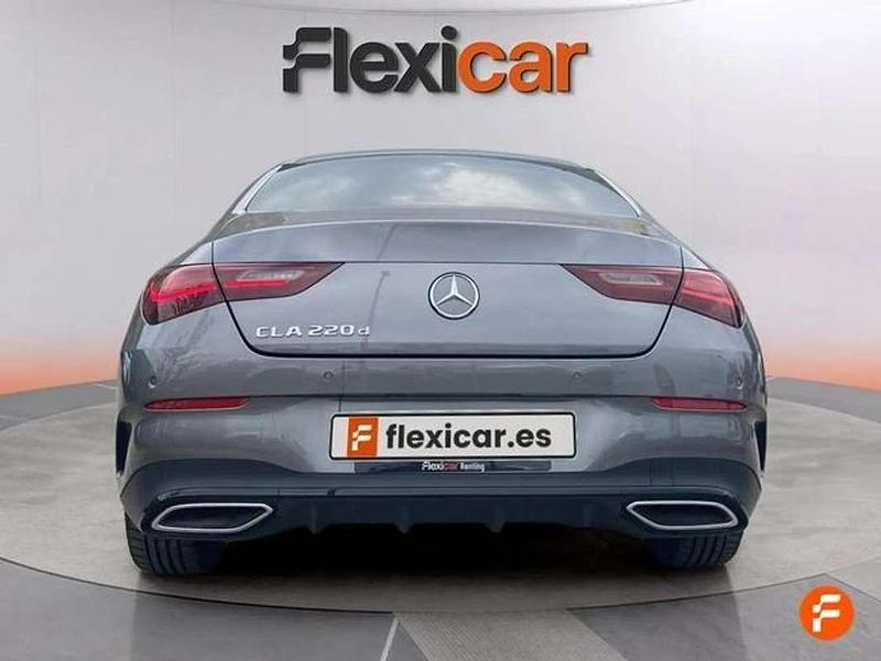 Usado Mercedes CLA220 190 CV (139 kW) 2025 Gris Berlina