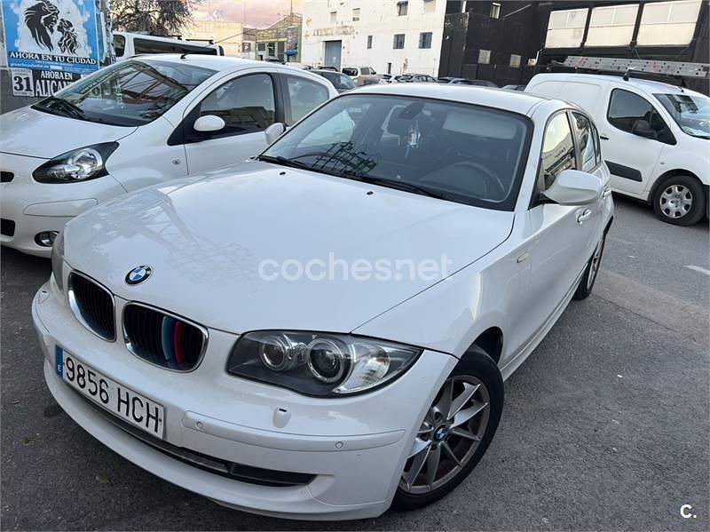 Blanco Usado 2011 BMW 116 Utilitario | 7990 € (Buen precio) - Imagen 1/4
