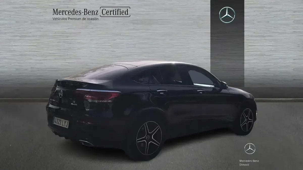 Usado Mercedes GLC220 AMG line 194 CV (142 kW) 2022 Negro obsidiana SUV