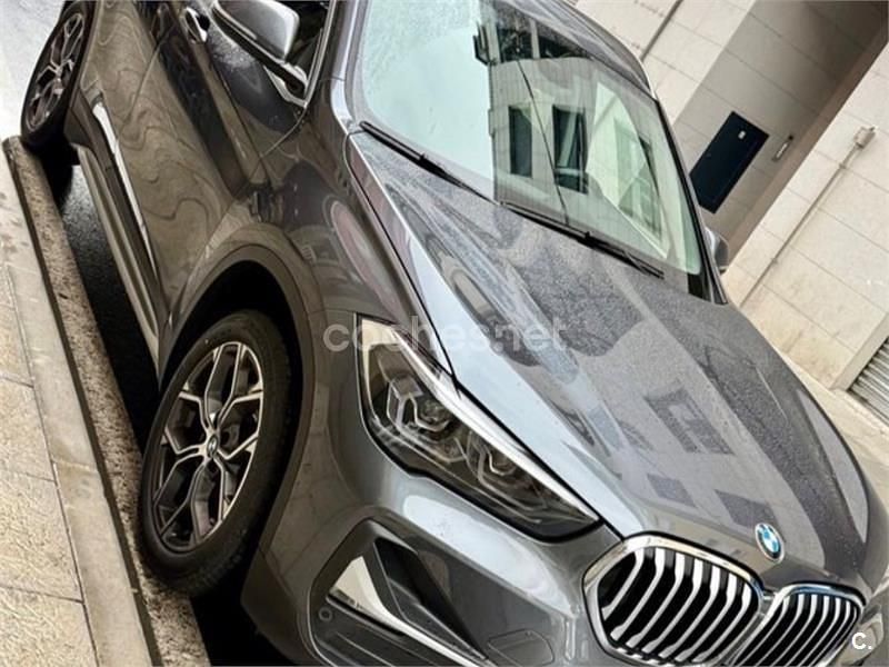 Gris / plata Usado 2022 BMW X1 Comfort Edition SUV | 25.900 € (Buen precio) - Imagen 1/4