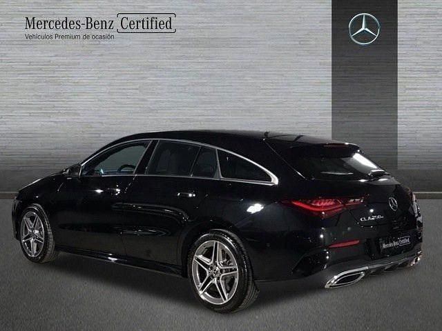 Usado Mercedes CLA250e Shooting Brake AMG line 218 CV (160 kW) 2025 Negro cosmos Familiar