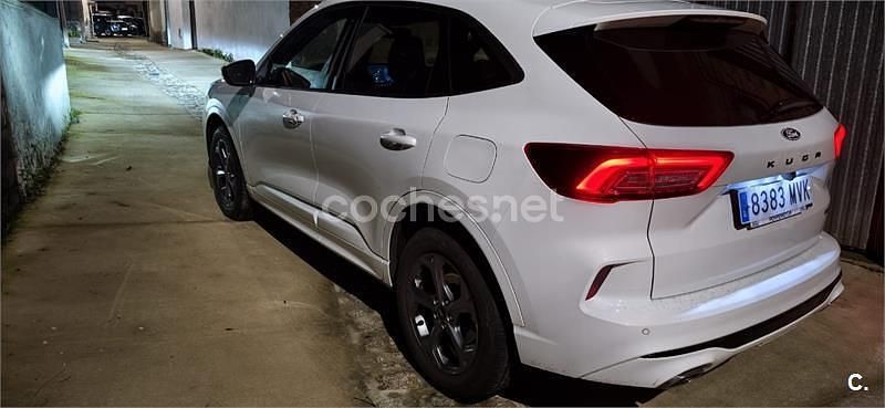 Usado Ford Kuga ST-Line 183 CV (134 kW) 2024 Blanco SUV