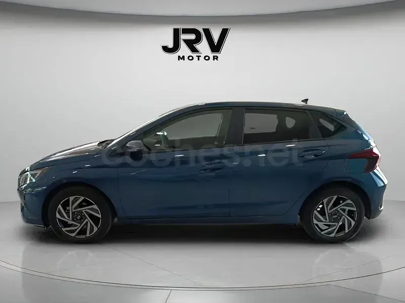 Nuevo Hyundai i20 100 CV (73 kW) 2025 Rojo Utilitario