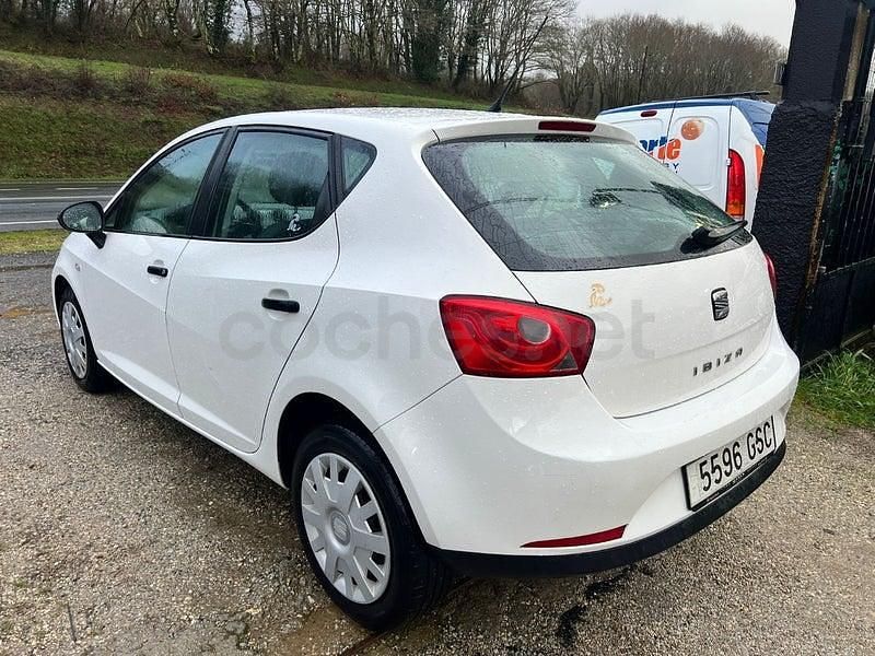 Usado Seat Ibiza ST Style 85 CV (62 kW) 2010 Blanco Familiar