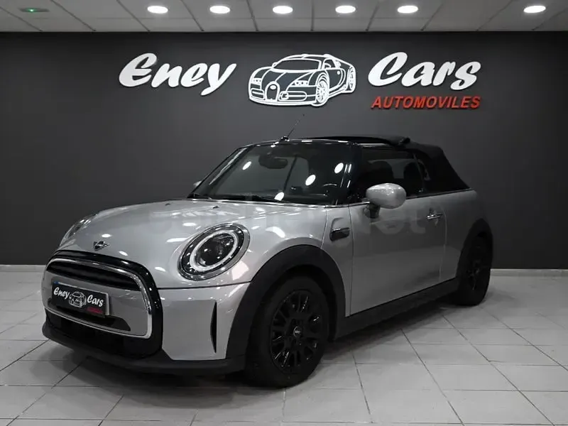 Usado Mini Cooper Cabriolet 136 CV (100 kW) 2023 Gris / plata Descapotable