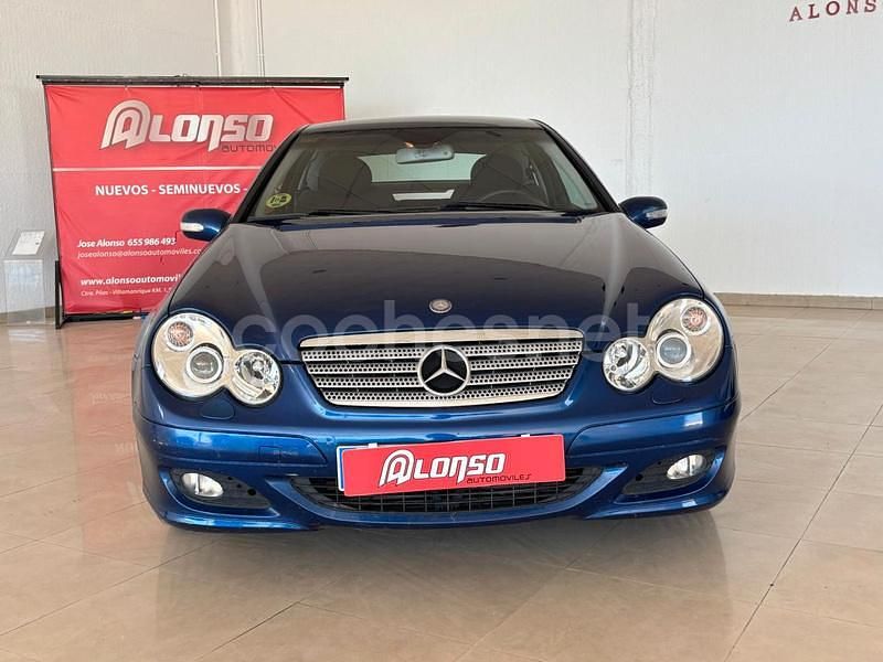 Usado Mercedes C200 122 CV (89 kW) 2007 Azul Berlina