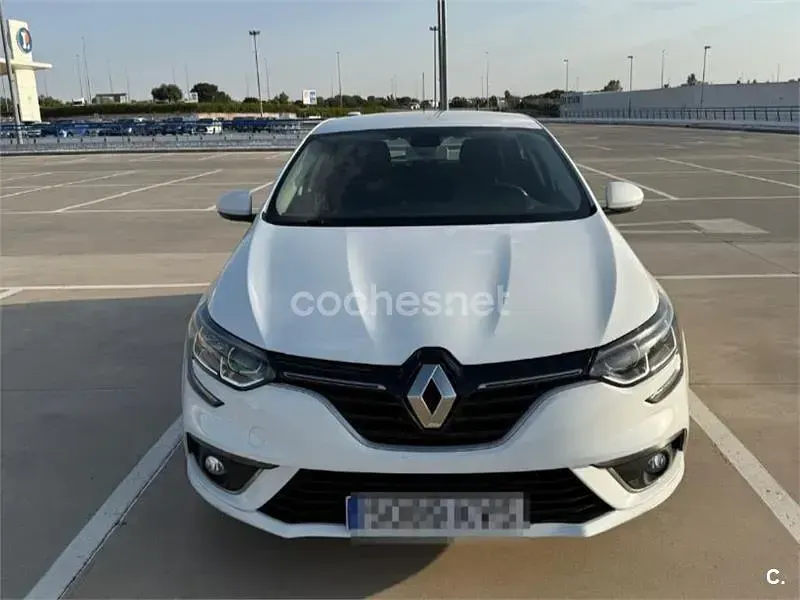 Usado Renault Mégane Business 115 CV (84 kW) 2019 Blanco Berlina