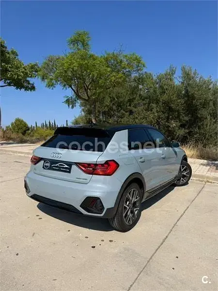 Usado Audi A1 Premium 110 CV (80 kW) 2023 Gris / plata SUV