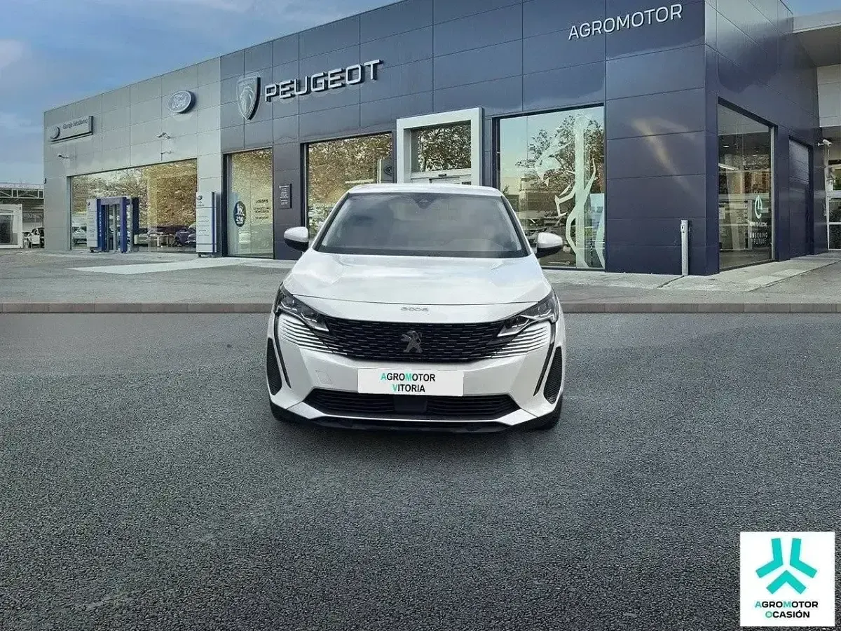 Usado Peugeot 3008 Allure 227 CV (166 kW) 2021 Blanco SUV
