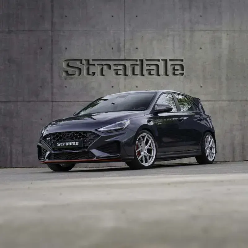 Usado Hyundai i30 250 CV (183 kW) 2022 Gris Utilitario