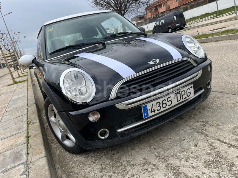 Usado Mini Cooper 116 CV (85 kW) 2005 Negro Utilitario