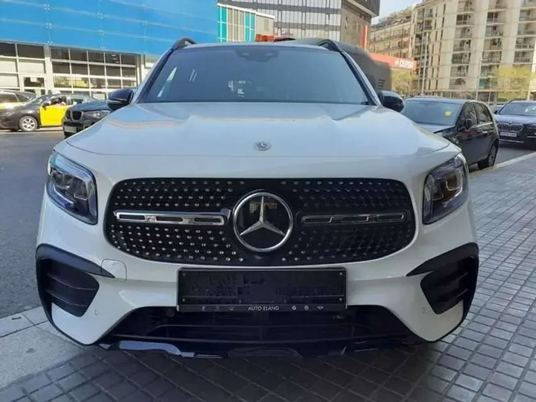 Usado Mercedes GLB250 AMG 224 CV (164 kW) 2020 Blanco SUV