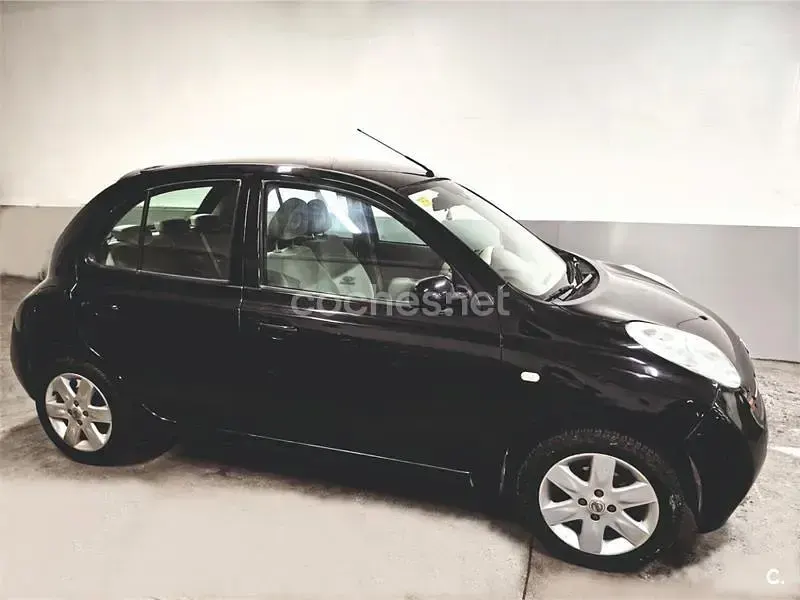 Usado Nissan Micra Acenta 88 CV (64 kW) 2005 Negro Berlina