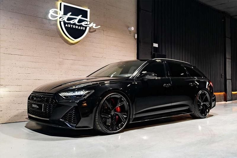 Usado Audi RS6 600 CV (441 kW) 2021 Negro Familiar