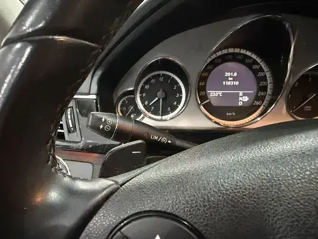 Usado Mercedes E350 Avantgarde 231 CV (169 kW) 2009 Negro Berlina