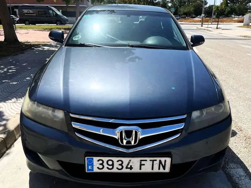 Używany Honda Accord Sport 140 KM (102 kW) 2007 Szary Sedan/Limuzyna