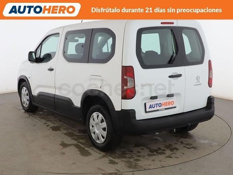 Usado Peugeot Rifter Access 100 CV (73 kW) 2020 Blanco Monovolumen