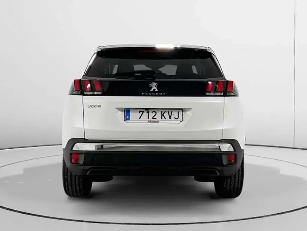 Usado Peugeot 3008 Allure 131 CV (96 kW) 2019 Blanco SUV