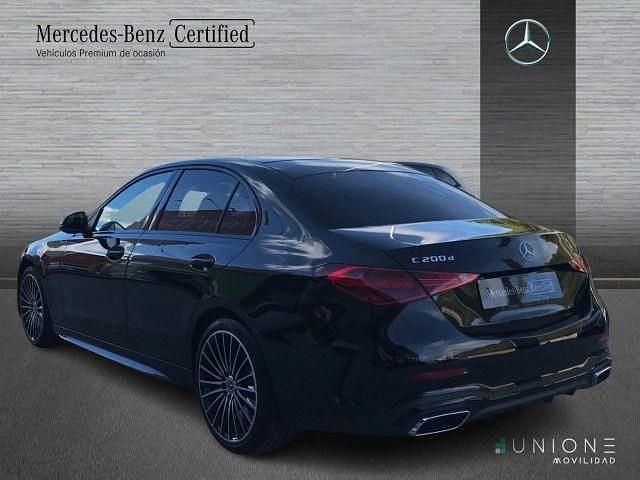 Usado Mercedes C200 AMG line 163 CV (119 kW) 2025 Negro