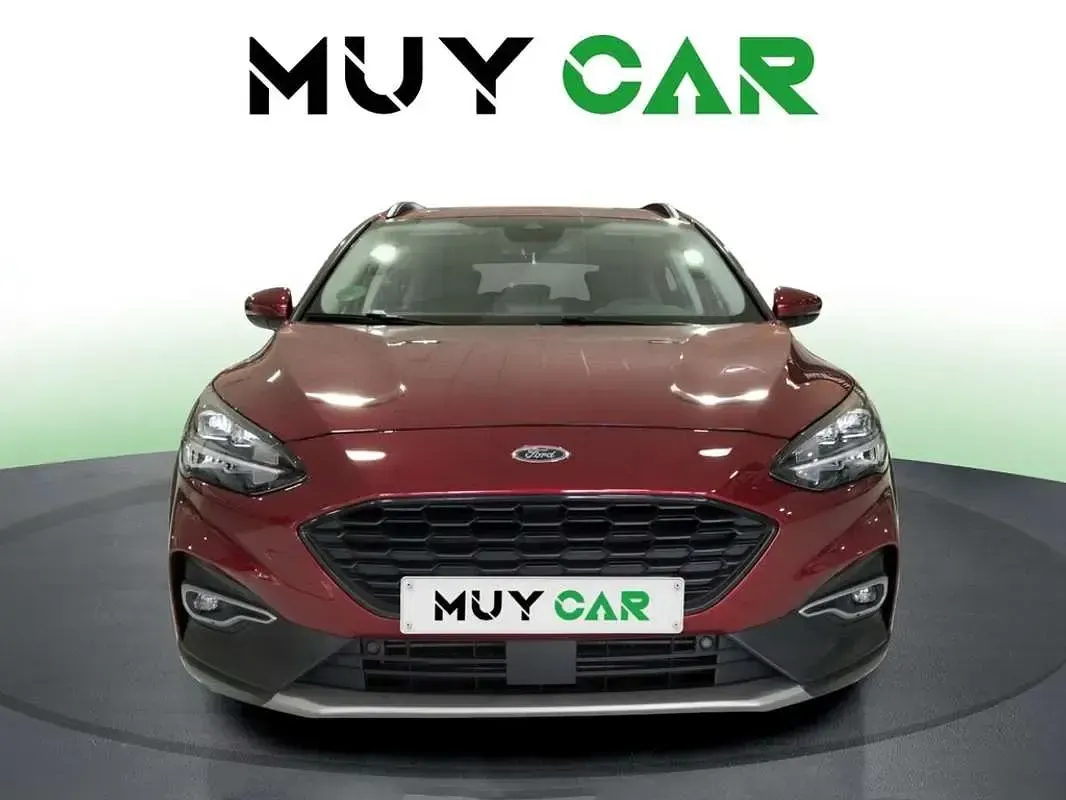 Usado Ford Focus Active 125 CV (91 kW) 2020 Rojo Utilitario