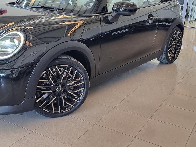 Nuevo Mini Cooper 119 kW (163 CV) 2025 Negro Utilitario