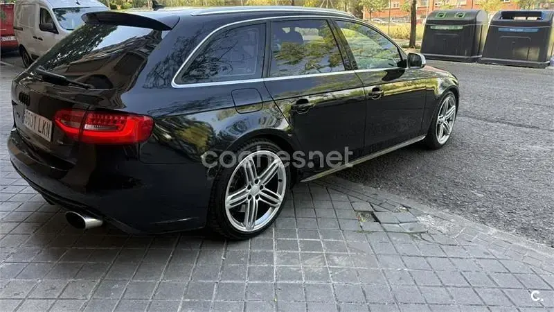Usado Audi S4 333 CV (244 kW) 2010 Negro Familiar