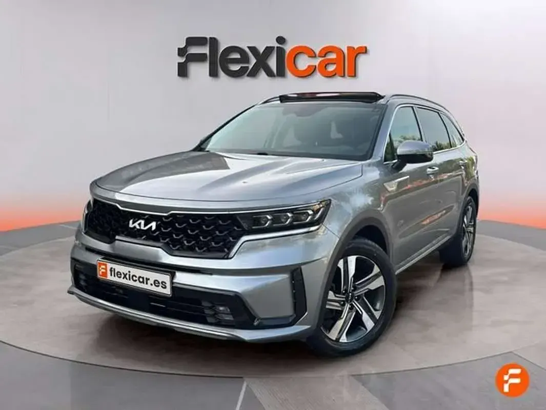 Usado Kia Sorento Plus 230 CV (169 kW) 2024 Gris SUV